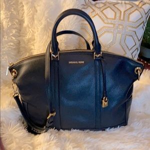 Michael Kors Beautiful Navy Blue handbag
